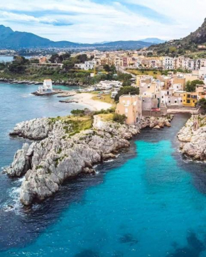 Le finestre sul mare Santa Flavia